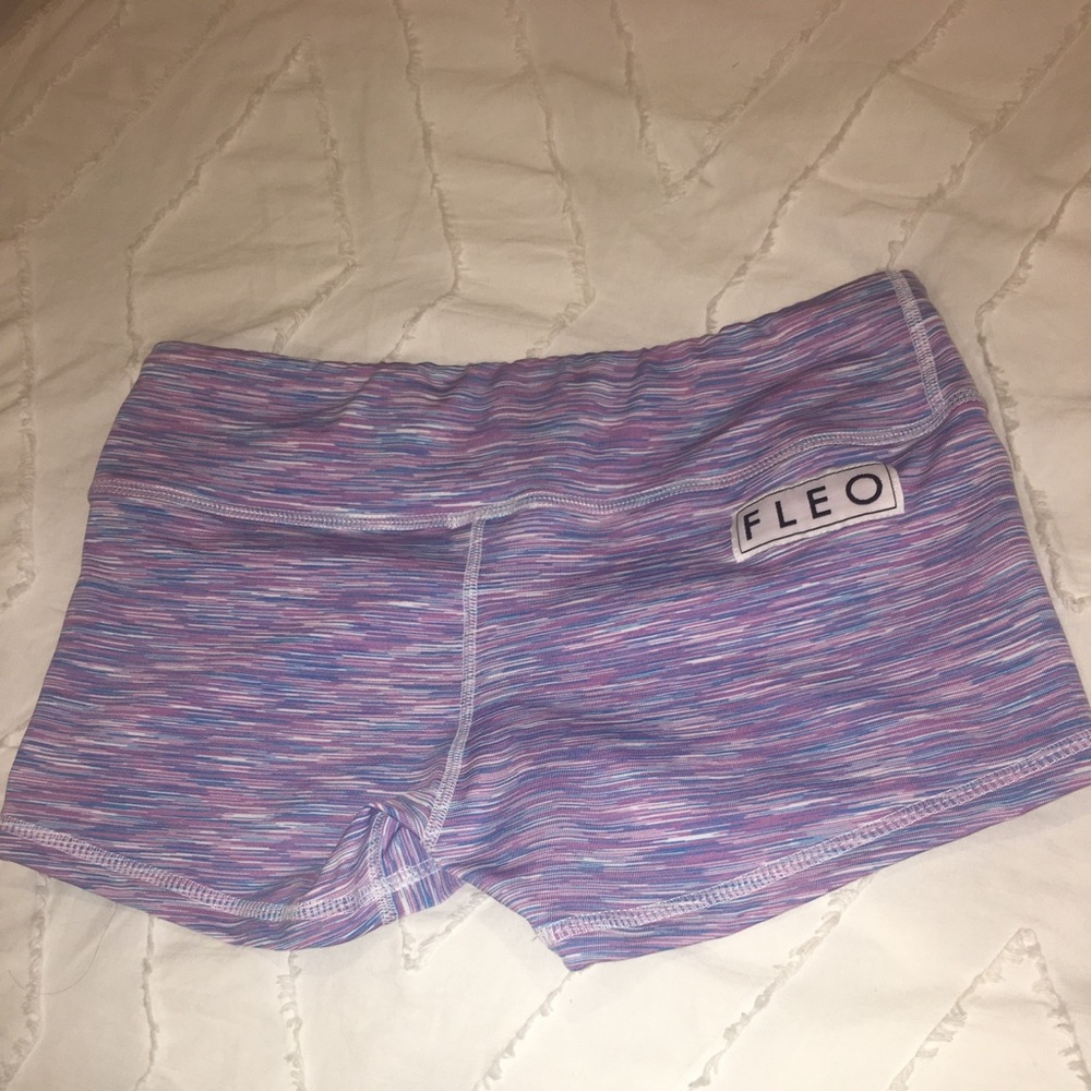 FLEO Bubblegum shorts *size S*
